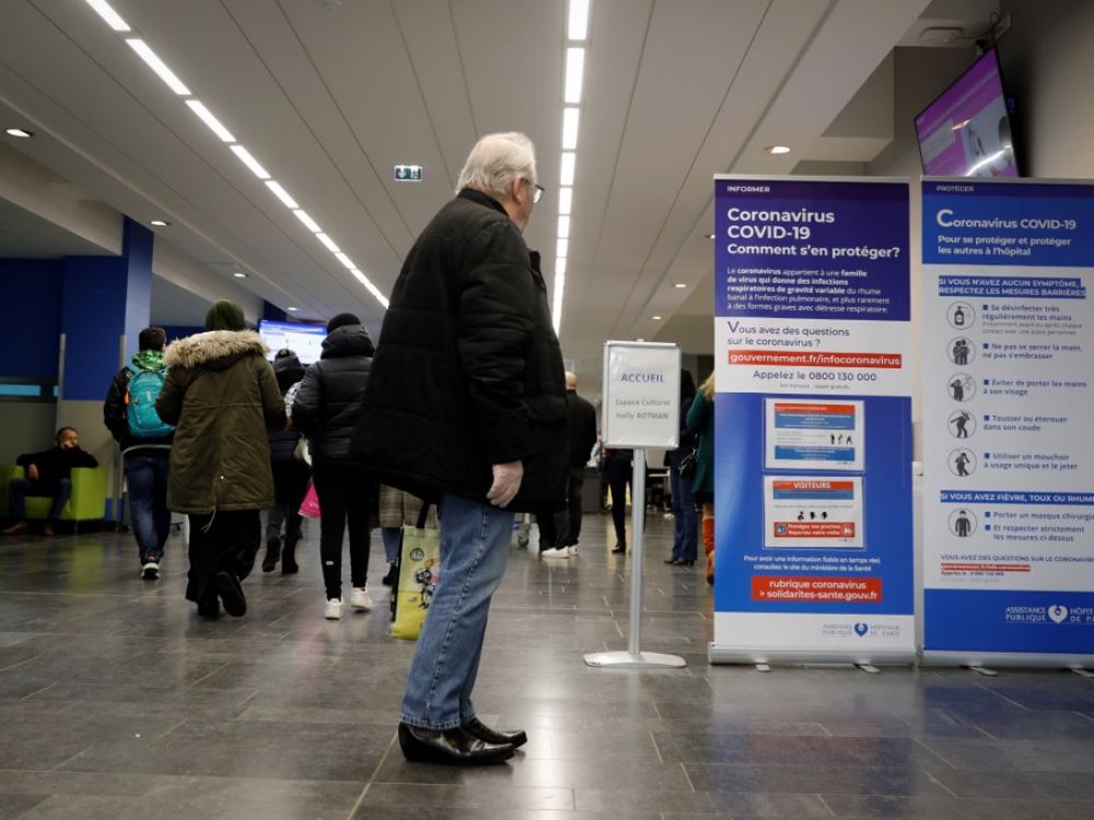 Coronavirus: interdiction en France de tout rassemblement de plus de 1.000 personnes (ministre)