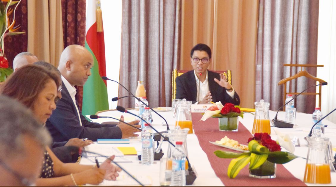 Madagascar: le président ordonne le confinement