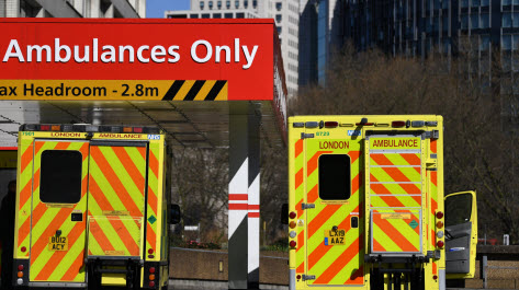 Coronavirus: les hôpitaux de Londres confrontés à un « tsunami continu » de malades