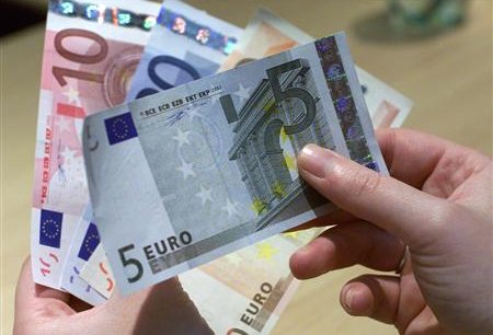 L’UE pourrait emprunter 1.500 milliards d’euros face à la crise (Commissaire)