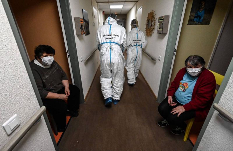 Coronavirus: 17.920 morts en France, +753 mercredi (officiel)