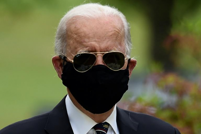 Etats-Unis : Joe Biden fait enfin une apparition publique, masqué