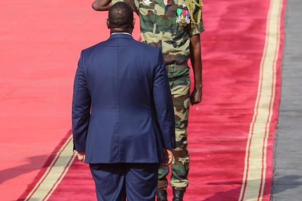 SENEGAL : TOUT FOUT LE CAMP, LA REPUBLIQUE EST A TERRE
