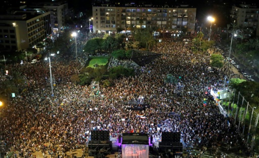 Des milliers de personnes expriment leur ras-le-bol contre Netanyahu