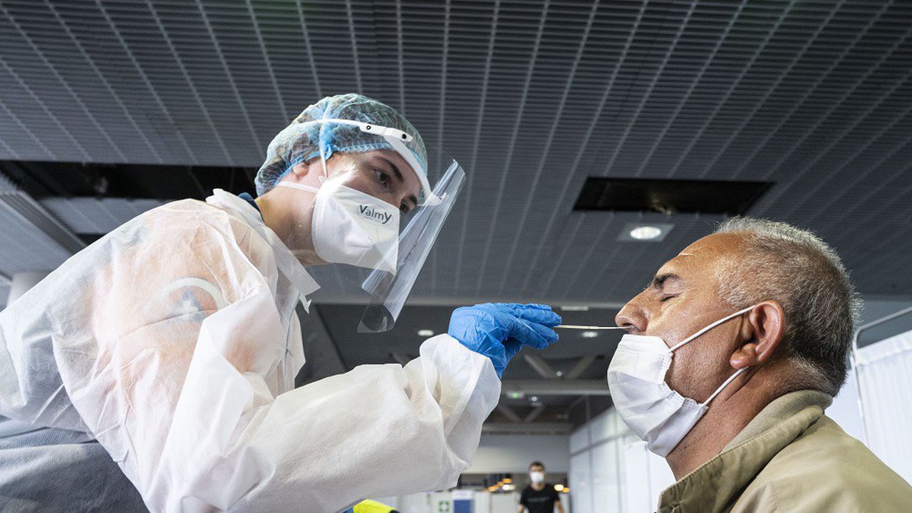 Coronavirus: Plus de 1.000 nouveaux cas en France en 24 heures