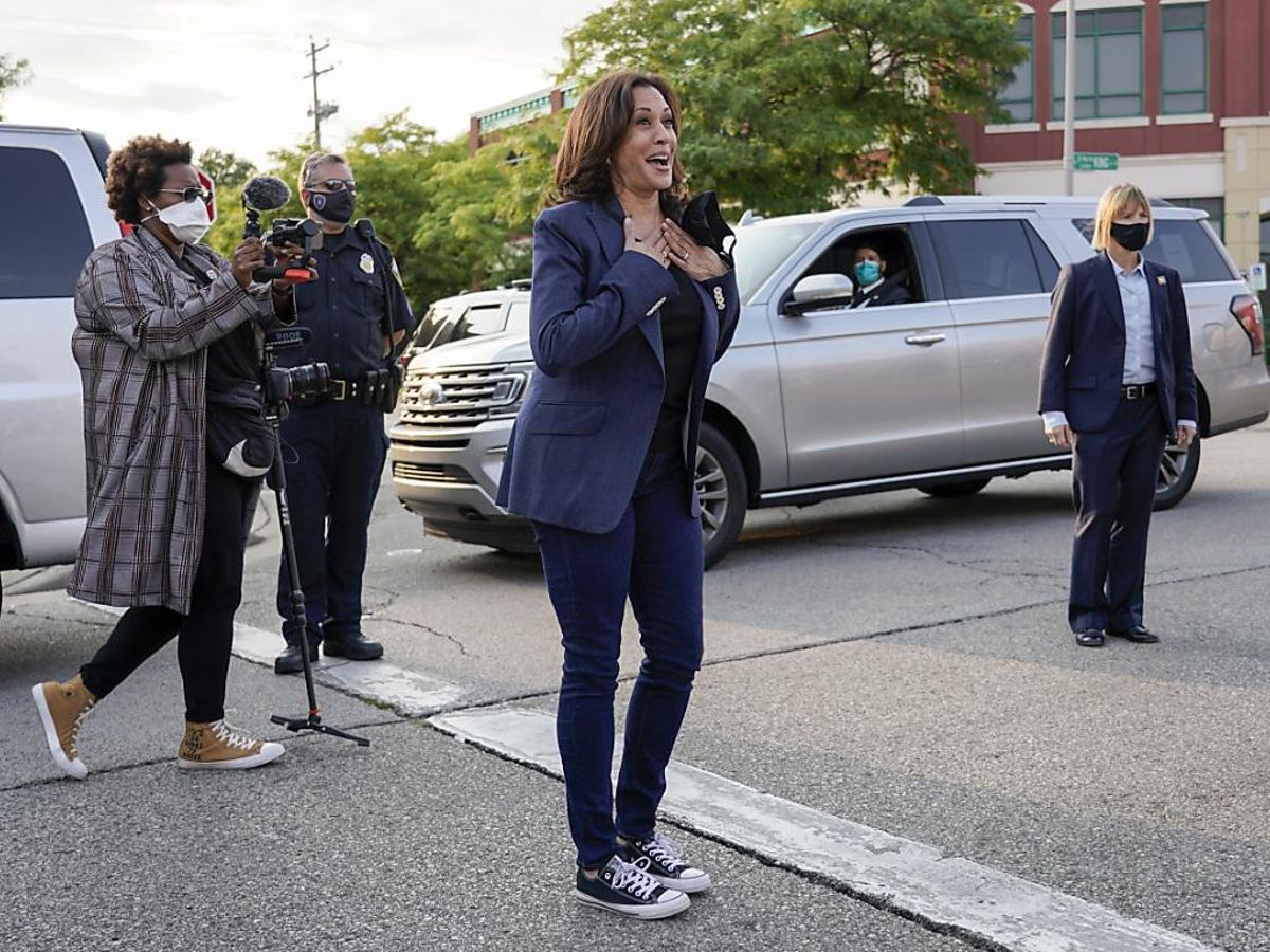 Kamala Harris, la colistière de Joe Biden en baskets