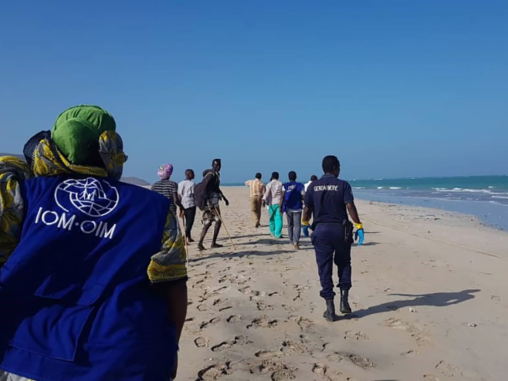 Huit migrants meurent après avoir été éjectés d’un bateau par des passeurs près de Djibouti (OIM)