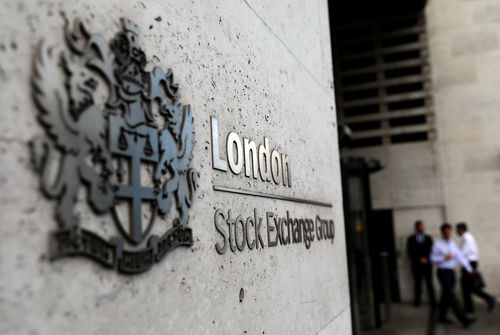 Les Bourses européennes terminent en hausse, les résultats en soutien