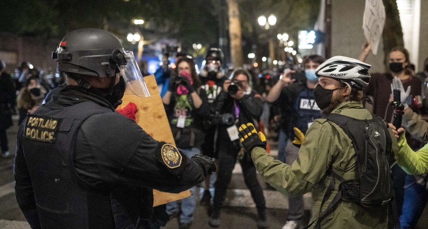 Etats-Unis : la police tue un homme noir, nuit de violences à Philadelphie