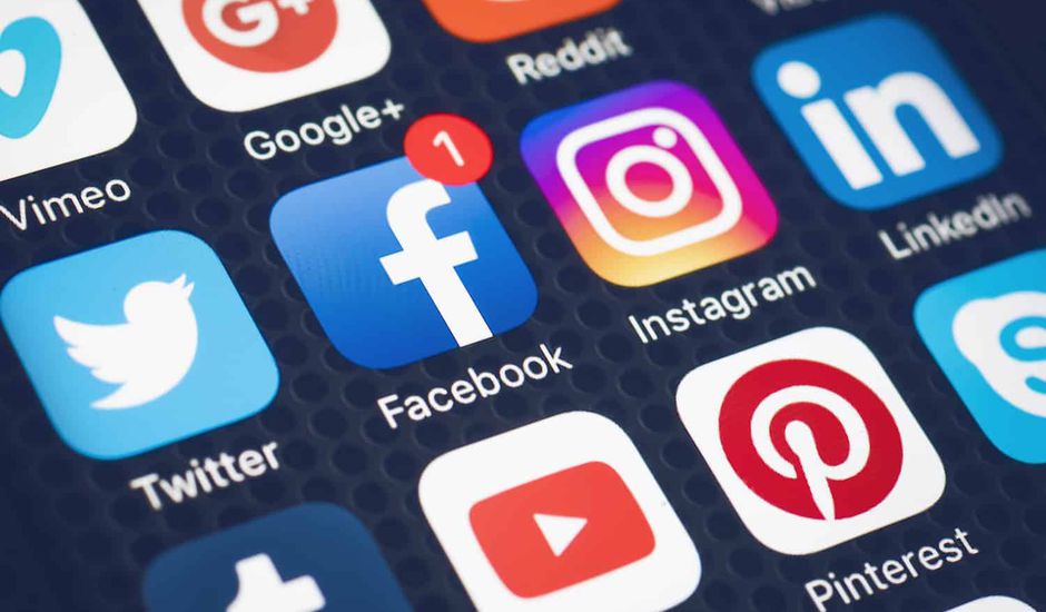 La réglementation des réseaux sociaux fait polémique entre Nigérians