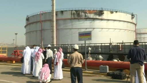 Arabie saoudite : un « grand trou » dans un réservoir d’Aramco après une attaque des Houthis