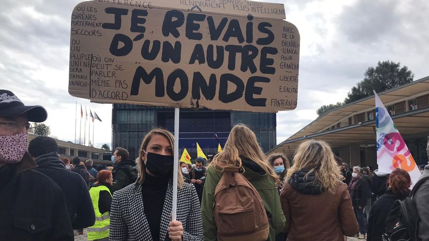 Nouvelles manifestations contre la loi "sécurité globale"