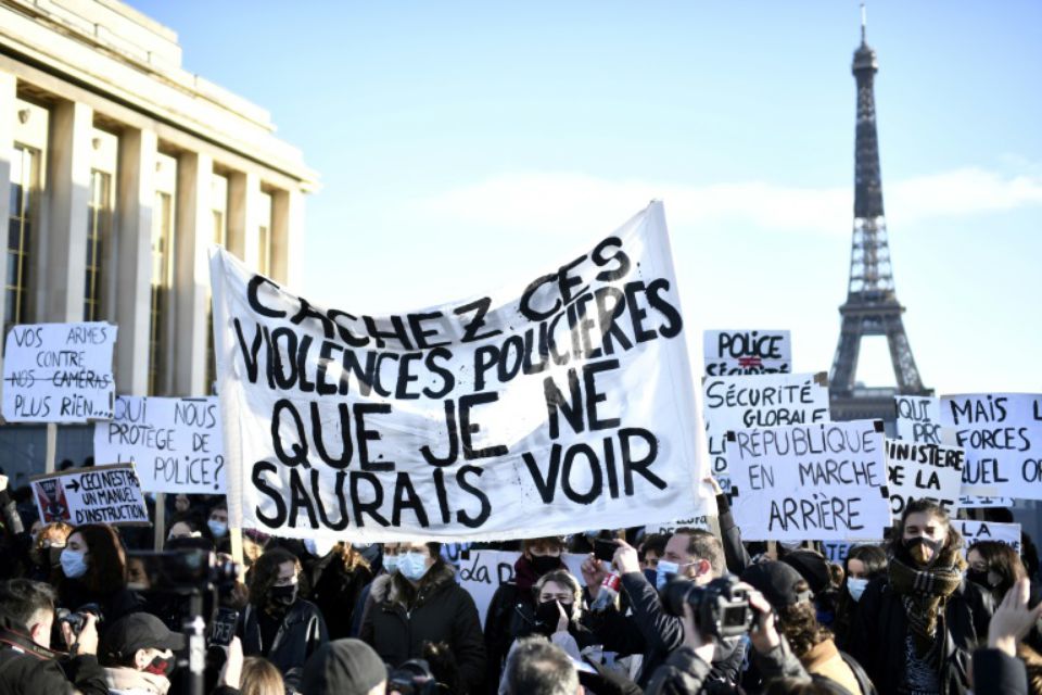 Loi sur la sécurité : des milliers de manifestants dans les rues de plusieurs villes de France