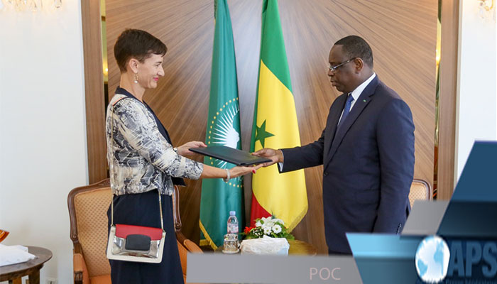 Irène Mingasson, Cheffe de la Délégation de l'UE au Sénégal, avec le Président Macky Sall (photo d'archives)
