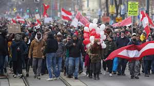 Autriche : Environ 10 000 personnes manifestent contre le couvre-feu et le confinement