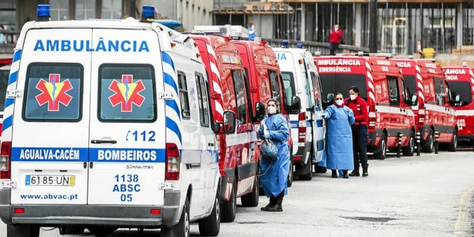 Submergé par le virus, le Portugal aperçoit le pic de la troisième vague