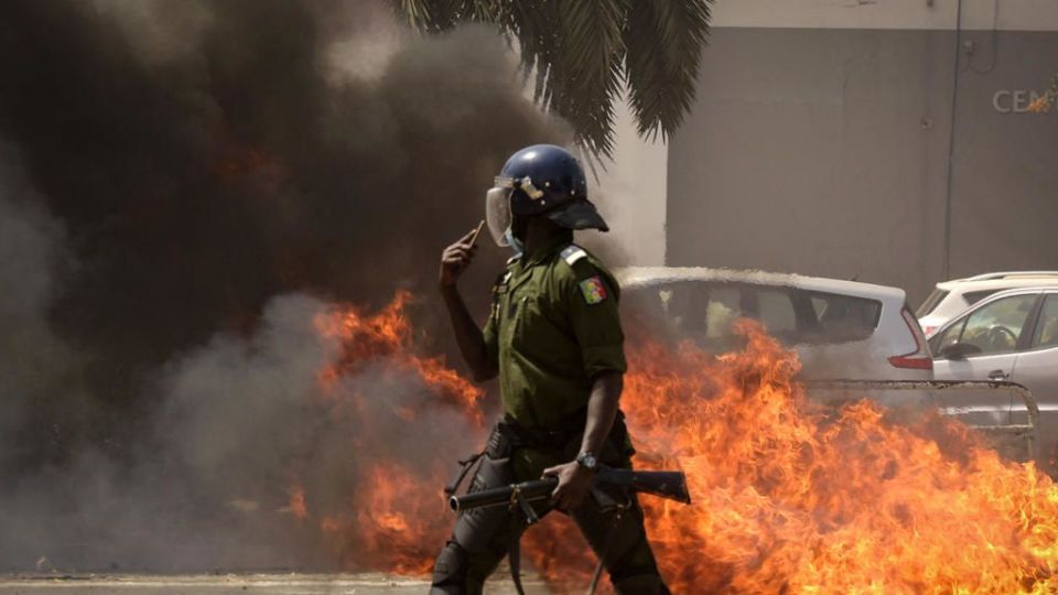 Émeutes à Dakar, où le principal opposant reste détenu