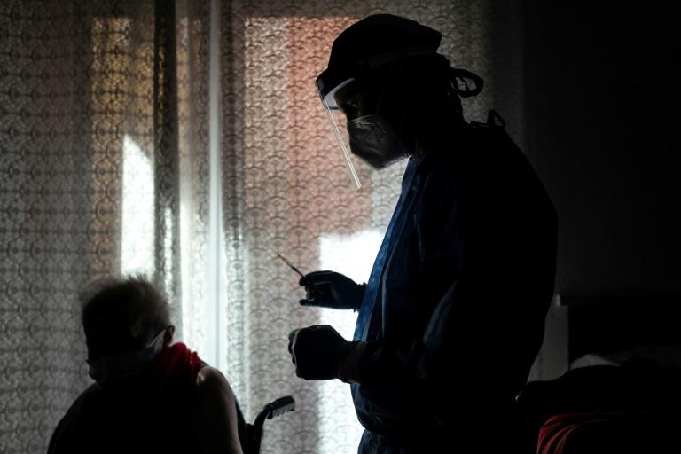 Coronavirus : L’Italie reconfine, le Portugal desserre l’étau, AstraZeneca dans la tourmente