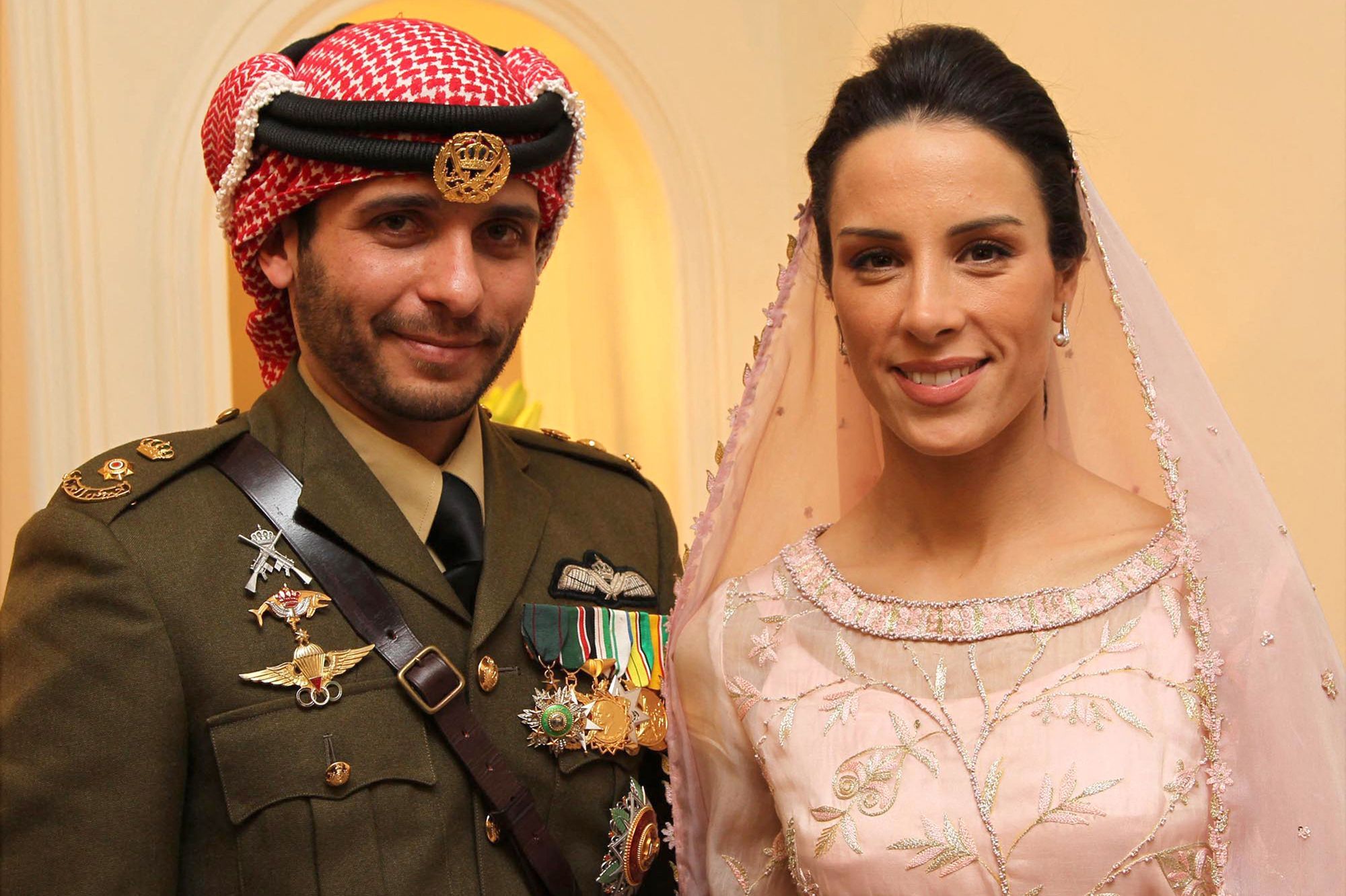 Le prince Hamza, demi-frère du roi  Abdallah II, et sa femme Basma