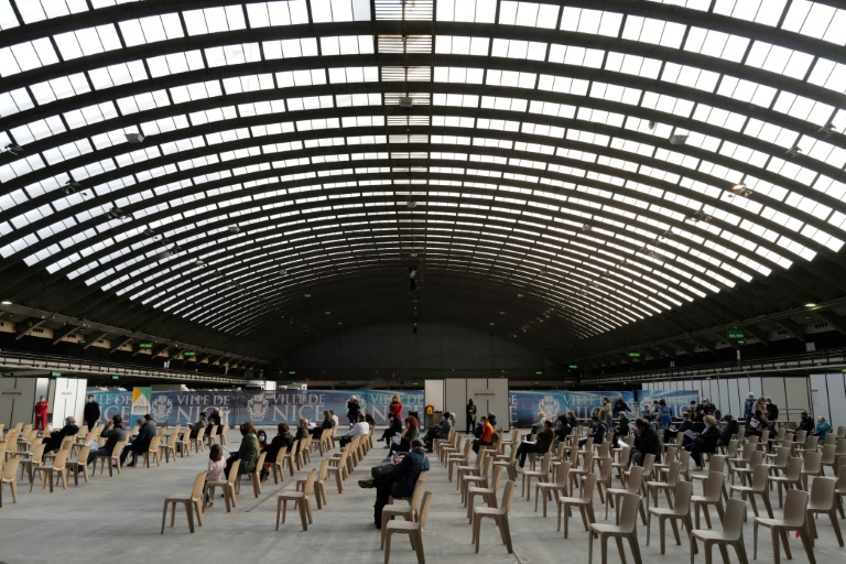 Covid-19 : Vaccination ouverte aux plus de 55 ans à partir de ce lundi en France