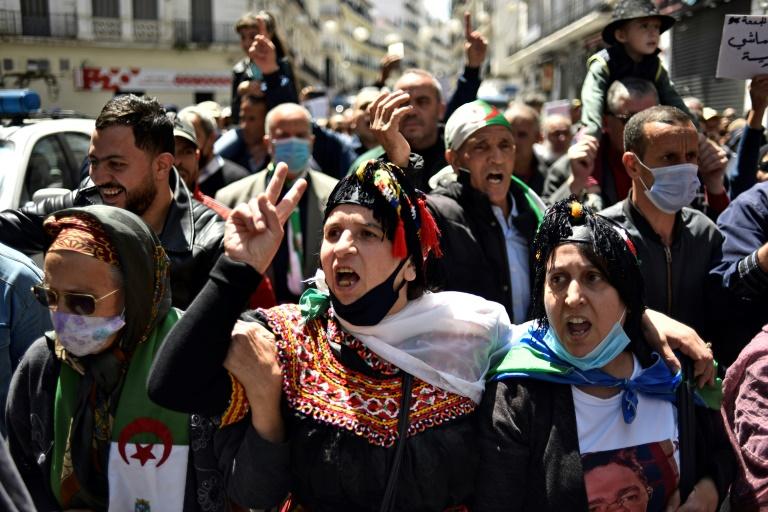 ALGERIE : des manifestants pro-Hirak condamnés, la répression se durcit
