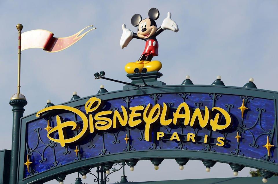 Disneyland Paris : une touriste empêchée d'allaiter son bébé, la maison s'excuse
