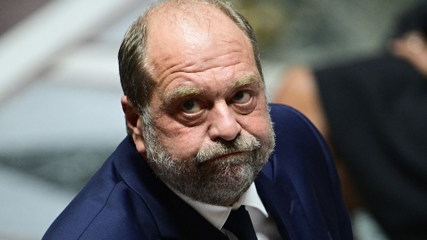 Le ministre Éric Dupond-Moretti a omis de déclarer plus de 300 000 euros de revenus (Mediapart)