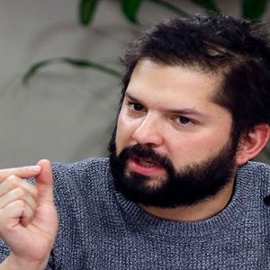 Gabriel Boric, ancien leader étudiant vainqueur de la primaire à gauche