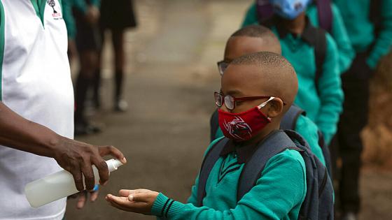 En Afrique du Sud﻿, plus de 10 000 enfants ont abandonné l’école à cause de la pandémie