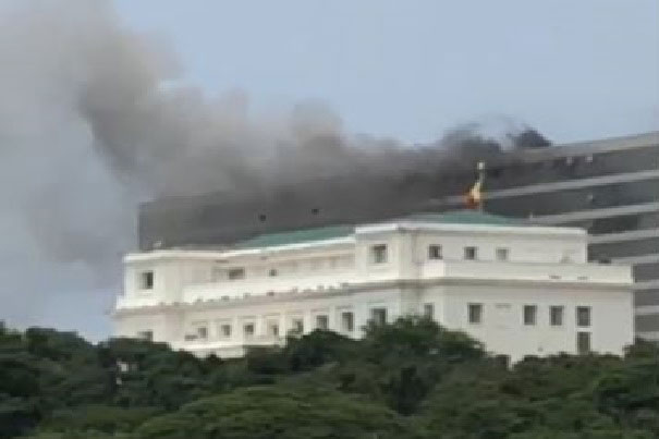 L'incendie récent du Building administratif en face du Palais de la République à Dakar