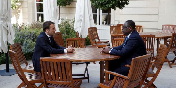 Emmanuel Macron et Macky Sall, entretien à l'air libre dans les jardins de l'Elysée (photo d'illustration)