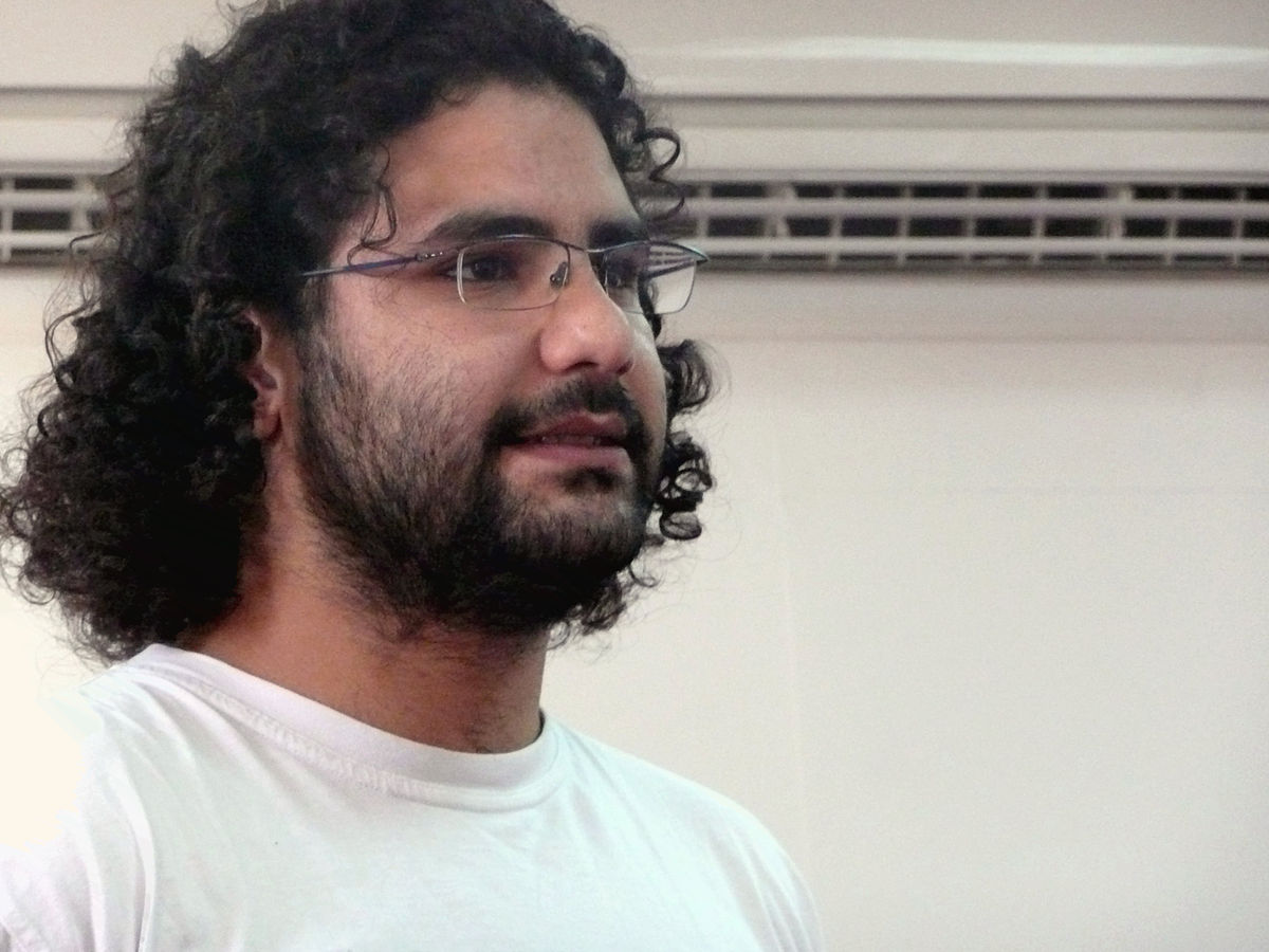 Égypte - Cinq ans de prison pour Alaa Abdel Fattah, figure de la révolte de 2011