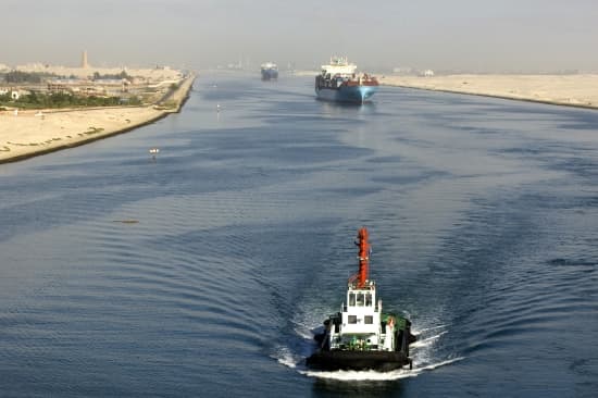Egypte : les revenus du canal de Suez atteignent un record de 6,3 milliards de dollars en 2021