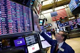 La Bourse de New York finit en hausse, digère l'inflation mais s'inquiète de la Fed