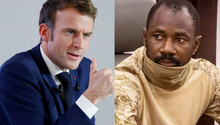 Emmanuel Macron (G) et Assimi Goïta