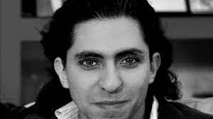 Le blogueur et militant saoudien Raif Badawi est libre après 10 ans de prison