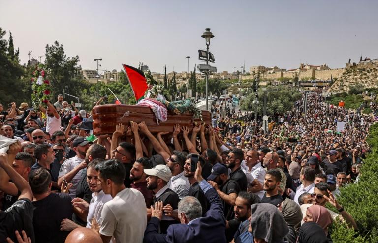 Shireen Abou Akleh a été enterrée ce vendredi à Jérusalem