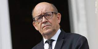 Jean Yves Le Drian out, le Mali éternel survit !
