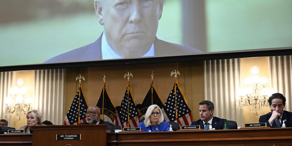 Trump "au centre" d'une "tentative de coup d'Etat": les conclusions de l'enquête sur l'assaut du Capitole