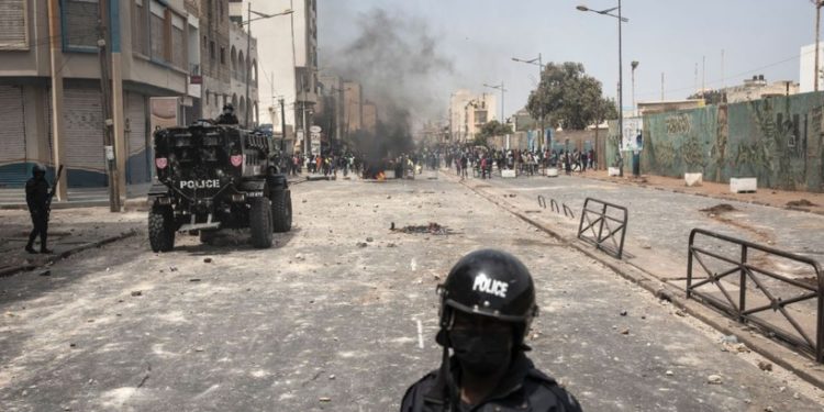 Sénégal - 3 morts à Dakar, Bignona et Ziguinchor, la guérilla urbaine partout, arrestations tous azimuts