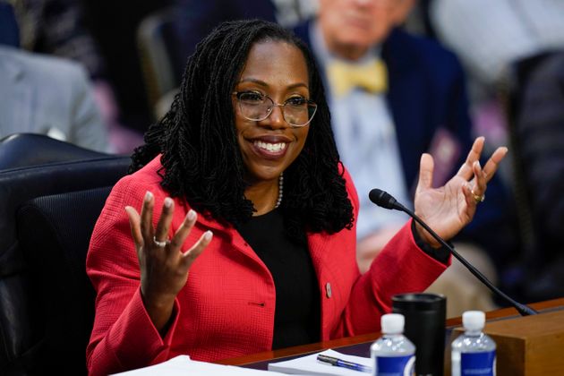 Ketanji Brown Jackson, première juge afro-américaine à la Cour suprême, a prêté serment