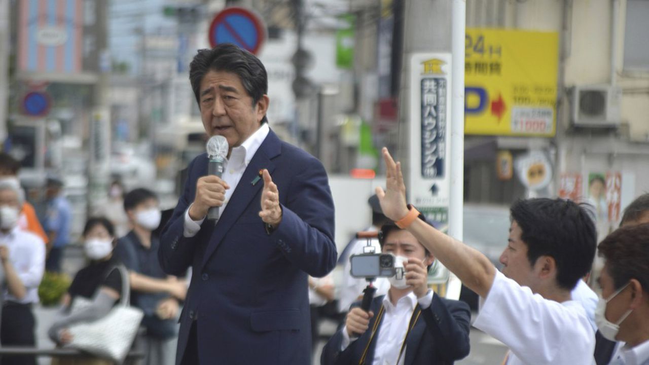 Japon: l'ex Premier ministre Shinzo Abe assassiné en plein meeting, un chômeur de 41 ans arrêté