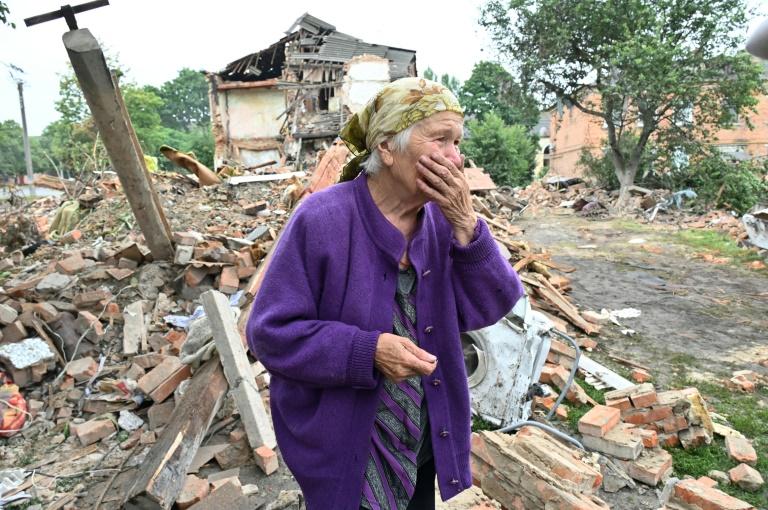 Ukraine: la Russie poursuit ses bombardements, l'UE veut durcir les sanctions