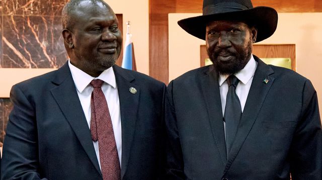 Les frères ennemis Salva Kiir (président, à droite) et le le vice-président Riek Machar