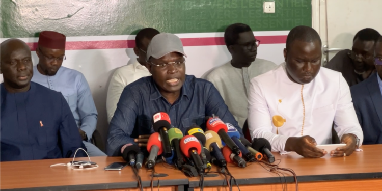 « Arrêter la furie liberticide d’un régime aux abois » (communiqué Yewwi askan wi)