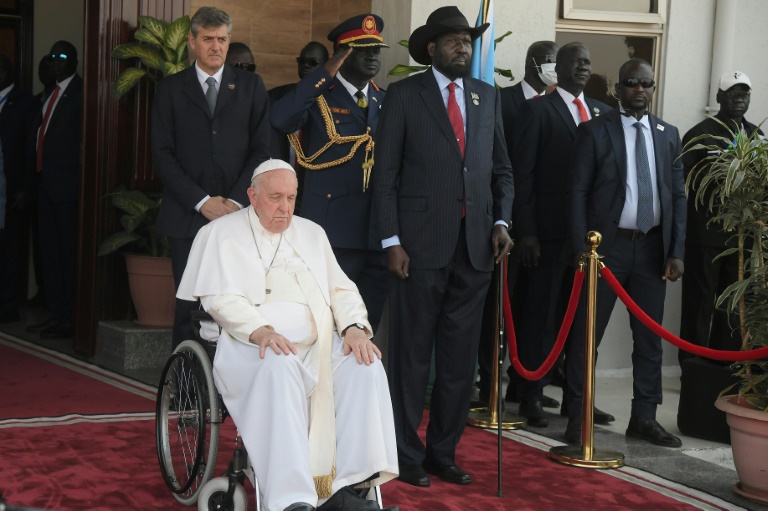 Le pape quitte le Soudan du Sud, fin de son "pèlerinage oecuménique de paix"