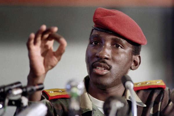 Burkina Faso - Thomas Sankara sera inhumé jeudi 23 février «en toute intimité», contre l’avis de sa famille