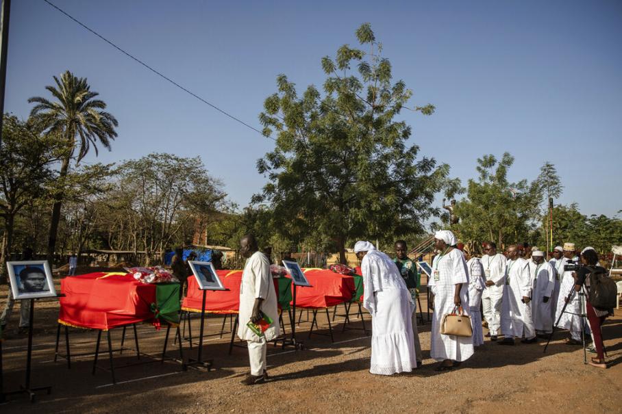 Burkina Faso : Thomas Sankara enterré sur le lieu de son assassinat