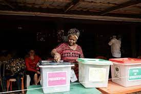 Le Nigeria attend le résultat d’une présidentielle indécise