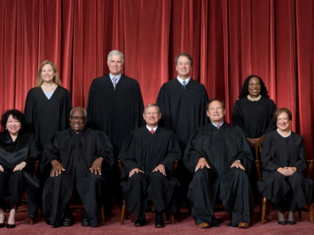 Les 9 "Sages" du pouvoir judiciaire suprême aux Etats-Unis